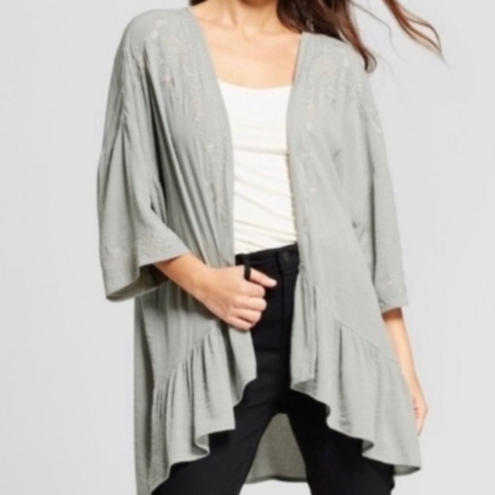 Knox Rose Embroidered Kimono